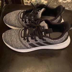 Adidas sneakers size 8